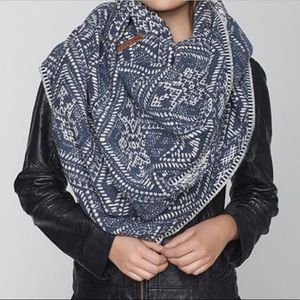 Zirka Wingtip Scarf by KRISTA NORRIS